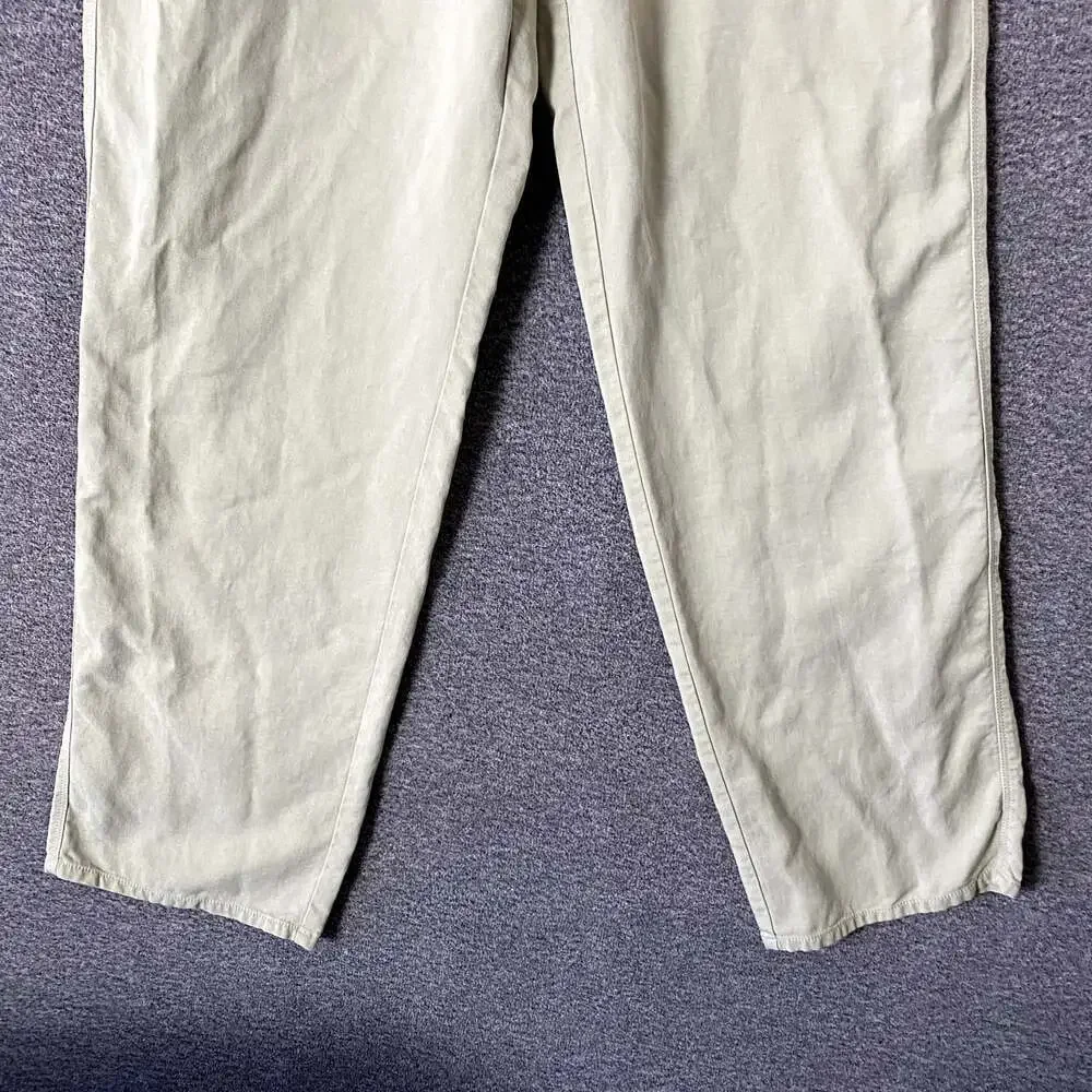 Tommy Bahama Men’s Size 36x32  Beige Relaxed Straight Leg Lyocell Chino Pants